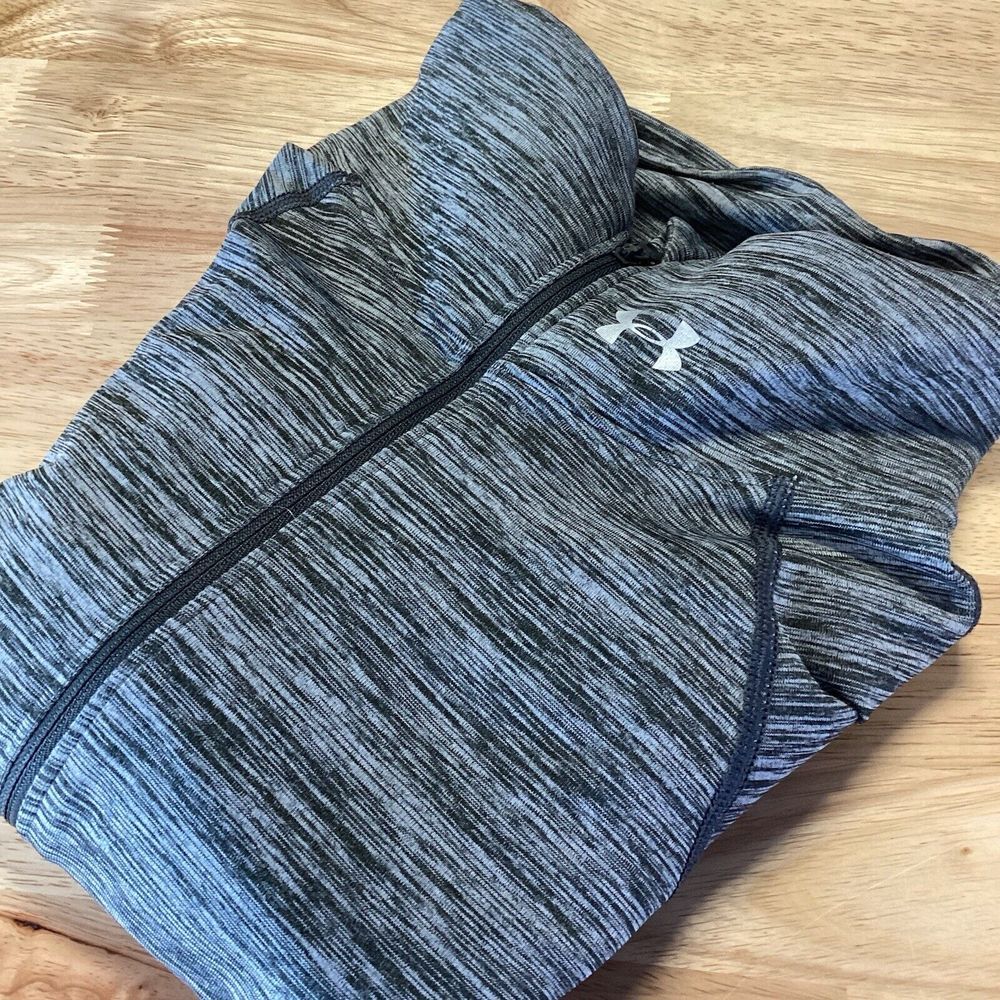 EUC Ladies‎ Under Armour 1/2 Zip Pullover- Medium